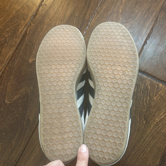 Adidas gazelles size 7.5 - Picture 5 of 5